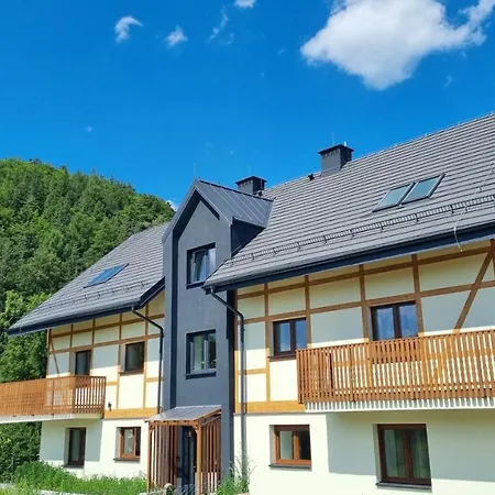 Sowia Nowe Nad Gorskim Potokiem Zachwycajacy Widok Na Gory *