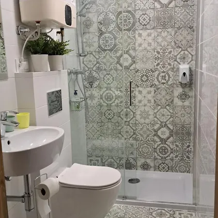 Sowia Nowe Nad Gorskim Potokiem Zachwycajacy Widok Na Gory Stronie Śląskie