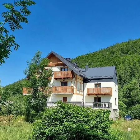 Sowia Nowe Nad Gorskim Potokiem Zachwycajacy Widok Na Gory *