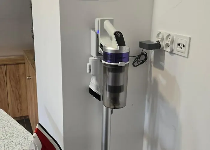 Sowia Nowe Nad Gorskim Potokiem Zachwycajacy Widok Na Gory